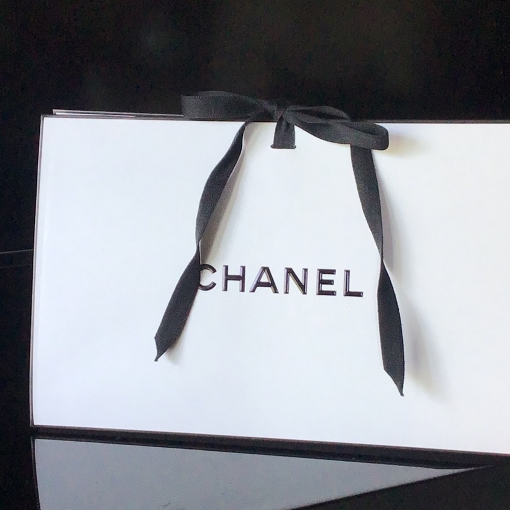 Unique CHANEL Gift Bag/Box